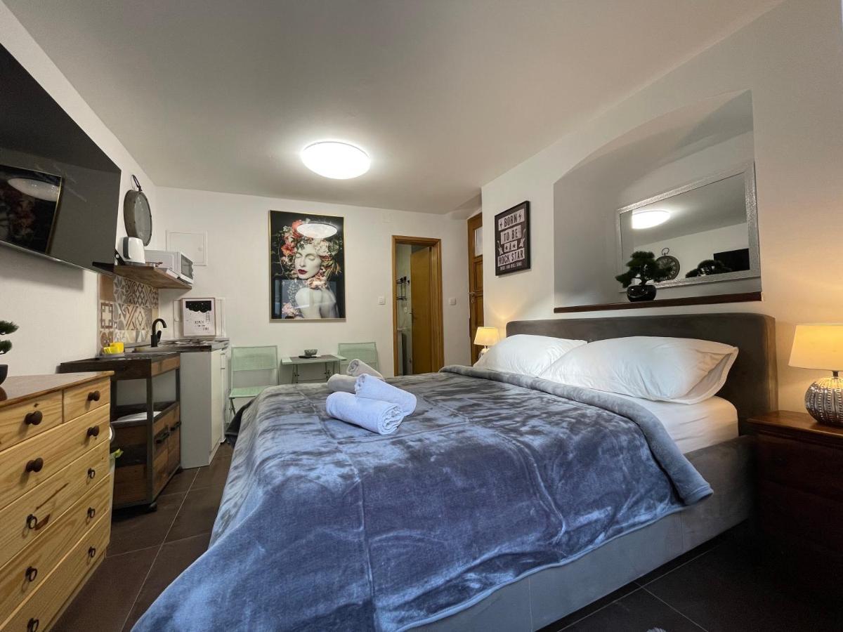 Tequila Apartments (Adults Only) Zadar Buitenkant foto