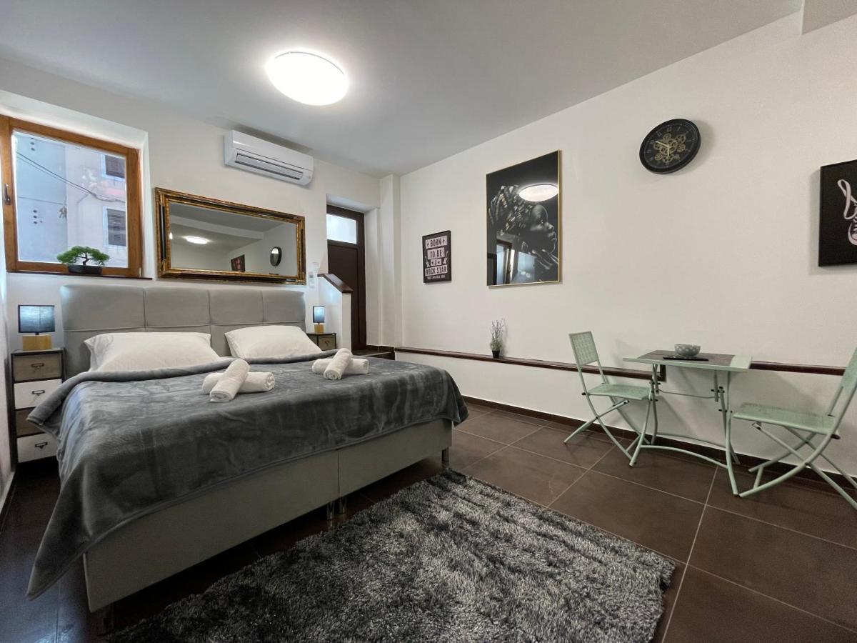 Tequila Apartments (Adults Only) Zadar Buitenkant foto