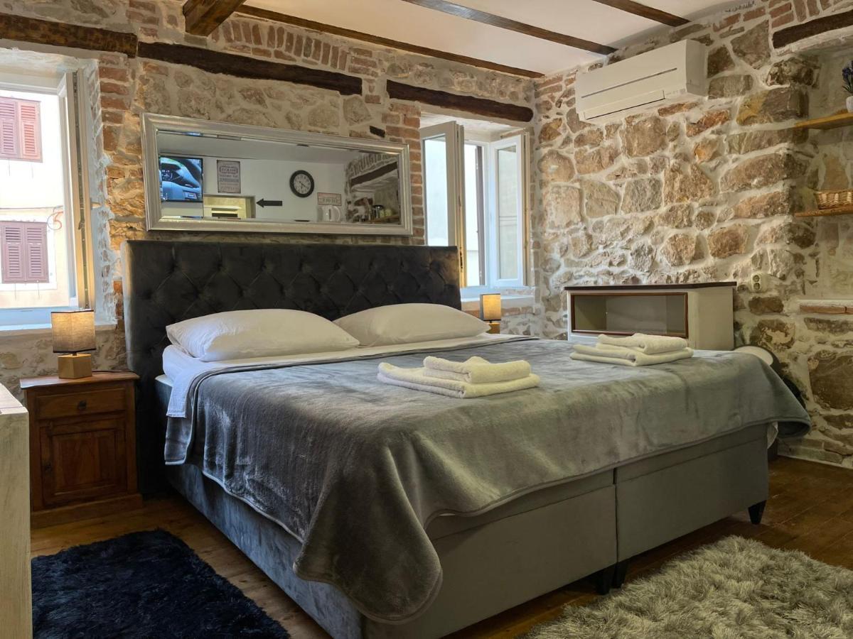 Tequila Apartments (Adults Only) Zadar Buitenkant foto